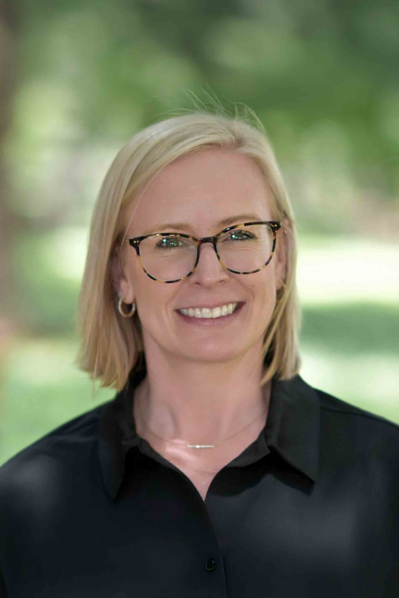 Image of Lindsey Fox