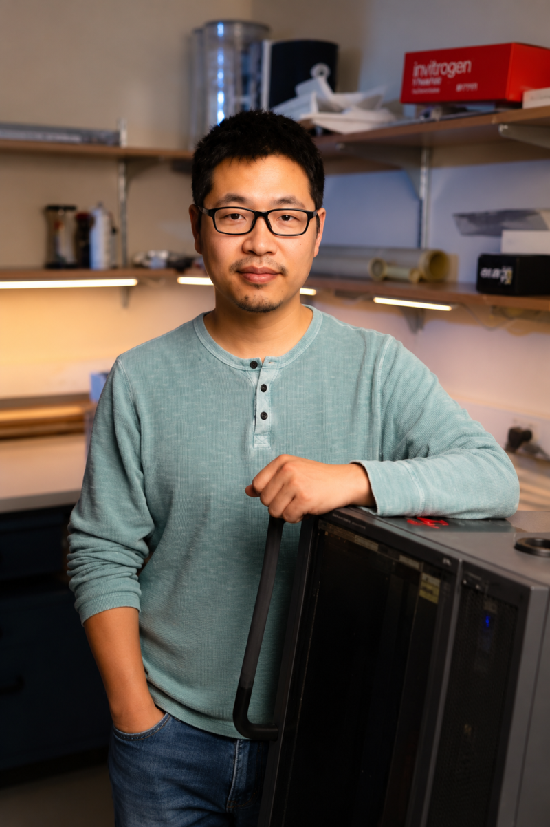 Xinqiang Yan, Ph.D Research Associate Professor of Radiology and Radiological Sciences