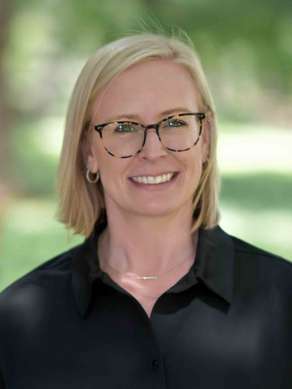 Image of Lindsey Fox